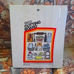 NEW Vintage Genuine Hardwood EKCO Cutting Board 9"×11"×1/2"